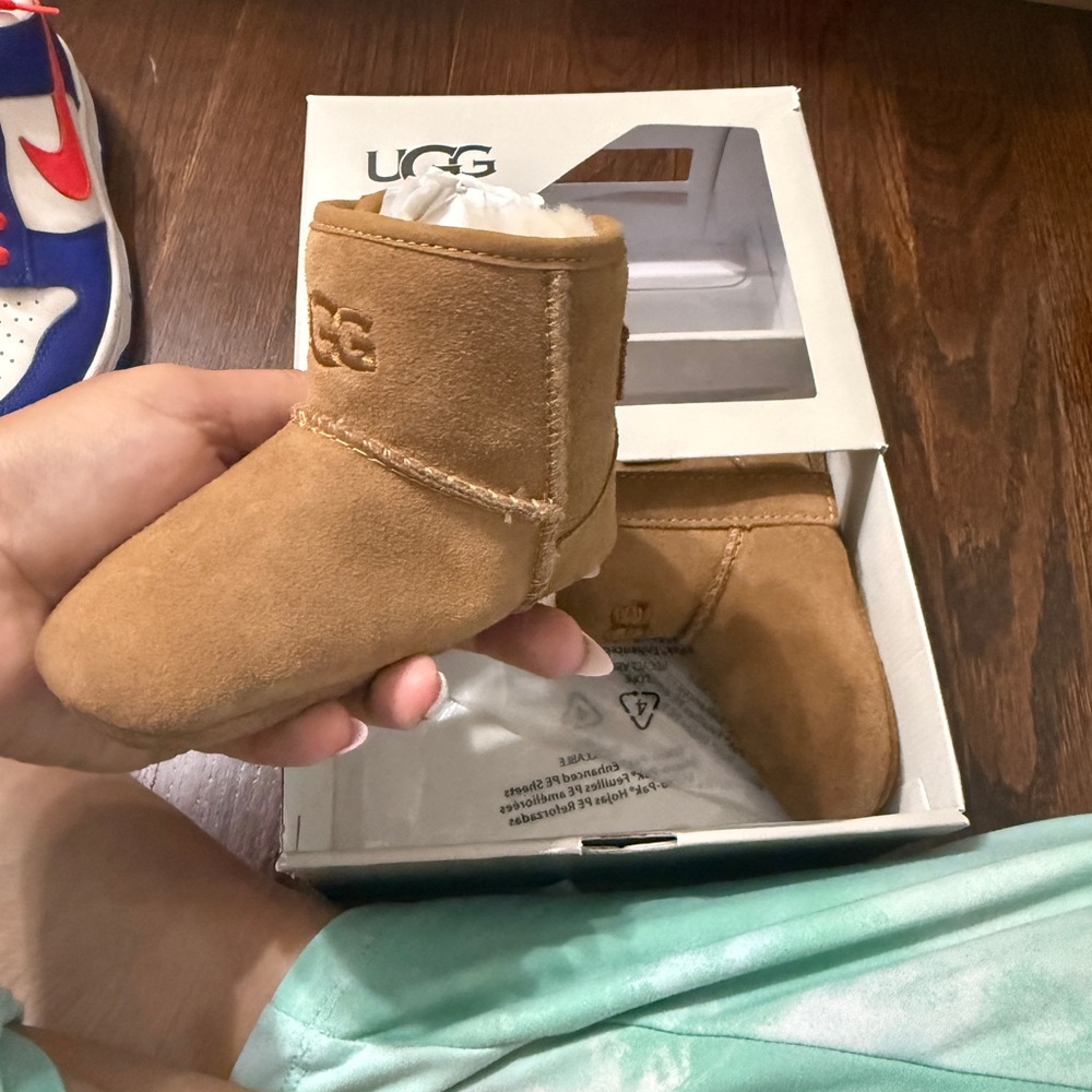 UGG Tan Kids Boots - Picture 2 of 3